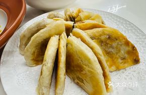 Pan-Fried Beef Dumplings