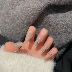 -IDO美甲美睫