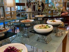 自助取餐区-元一希尔顿酒店·禅自助餐厅·啤酒花园