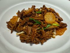 爆炒腰花-闫府私房菜·百年鲁菜(恒隆店)