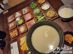 -银米·云南传统过桥米线(双廊黑金冠店)