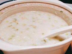海鲜粥小份-味上融合餐厅