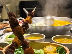 -左庭右院鲜牛肉火锅(金山万达店)