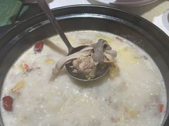 -粤小煲鲜汤猪肚鸡(丹尼斯二天地店)