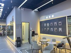 -VLines耀能运动24小时·月付制健身(京广桥店)