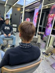 -藤野造型烫发染发