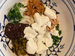 豆花米线-蜗牛小馆醉乡民谣云南菜(惠新西里店)