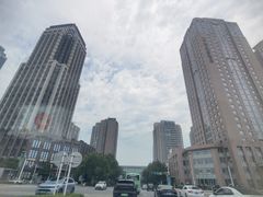 -丹尼斯7天地