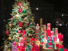 -The Diamond Jubilee Tea Salon at Fortnum & Mason