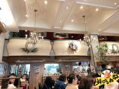 -玛格萝妮比萨屋(四平店)
