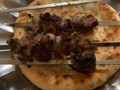 -烤肉小伙烤肉店