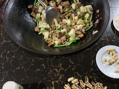 -逢缘柴火农家乐(连南店)