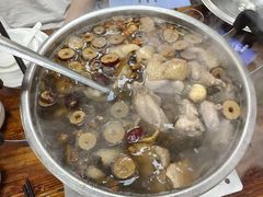 -广宁炭炉鸡煲·富临门饭店