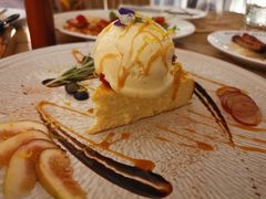 -Mark&Mars Restaurant