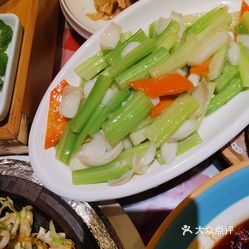金粗粮绿色莜面村(燕昌路店)