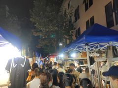 -吴山路夜市