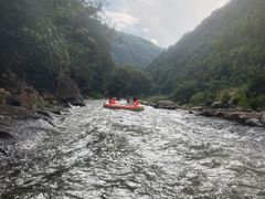 -雅鲁激流探险漂流