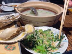 -蚝堡海鲜·威海菜·海肠捞饭·烧烤·亚洲吃蚝公司(幸福门店)