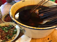 -拈签一笑黄牛肉辣卤串串