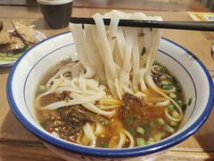 -矮子粉店1985·长沙米粉(湘春路店)