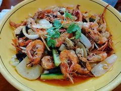 -休记光头香辣蟹干锅(绵竹店)