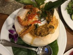 -Chom Cafe and Restaurant