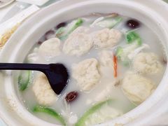 野生菌手打鱼腐煲-新灿记大酒楼