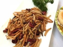 -一栋洋楼云南菜馆