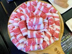 炭烤肥牛-探牛东北烧烤·铁锅炖大鹅(深圳总店)