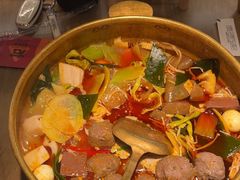 -毛肚向右·川渝毛肚王(经开永旺店)