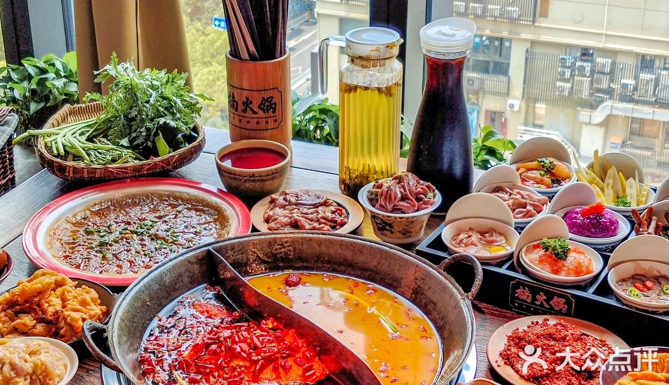 终于吃到这家重庆火锅🙈排队一小时果然值