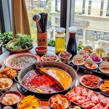 终于吃到这家重庆火锅🙈排队一小时果然值