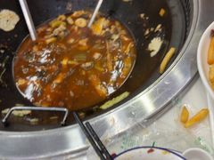 -丹水桥地锅鱼·翘嘴鲌·地方特色全鱼宴(丹江口大坝店)