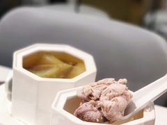农夫山泉水炖土猪肉汤-金戈戈香港豉油鸡(南山海岸城店)
