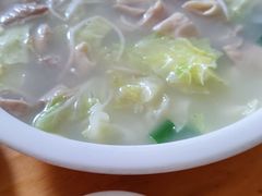 -茅屋大酒店