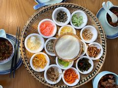 -包整·丝娃娃(一览甲秀楼风景店)