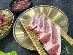-臻牛烤肉