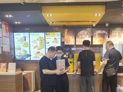 -麦当劳(皇岗路店)