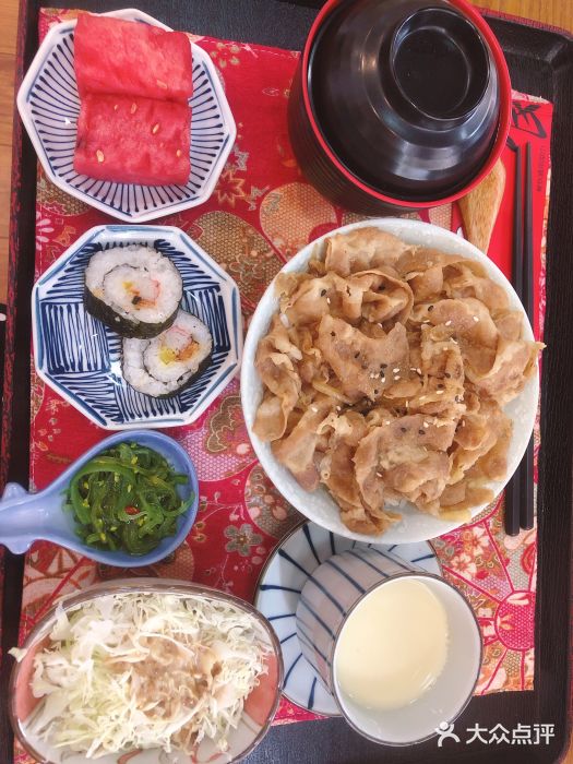 寿喜屋日式定食寿喜烧牛肉饭套餐图片