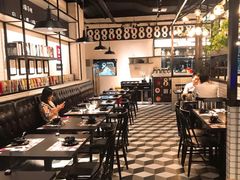 大堂-8锅臭臭锅·正宗台湾小火锅(中心五路店)