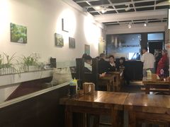 大堂-丽虹云南过桥米线(兴工街店)