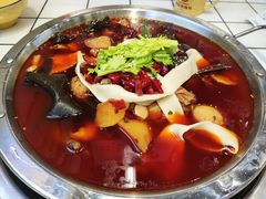 绝味拌肥肠-晓彭肥肠鸡·泡椒鸡火锅(水木天地店)
