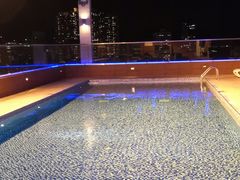 -香港华美达海景酒店