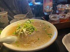 特别牛肉河粉-大头虾越式风味餐厅(光明广场店)