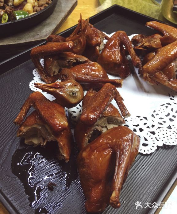 鸽王世家(东华东路店)红烧乳鸽图片