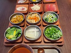 -银米·云南传统过桥米线(双廊黑金冠店)