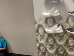 -ABC MART(心斎橋店)