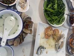 -四川小胡子海鲜(丁村万人海鲜广场店)