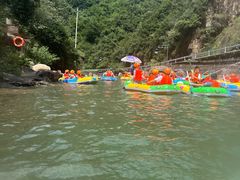 -安吉龙王山峡谷漂流