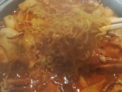 -三清洞摩西韩式年糕火锅(威高广场店)